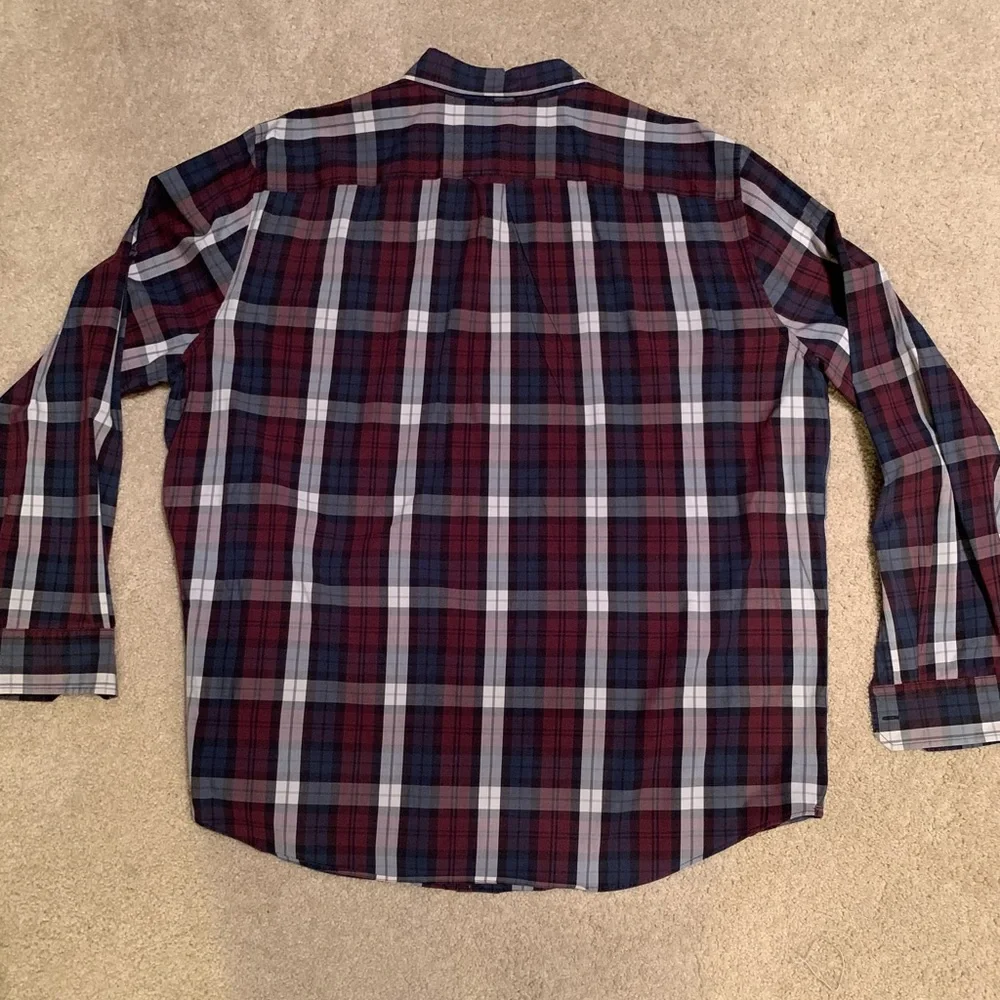 American Eagle Button Down Shirt - Picture 6 of 6